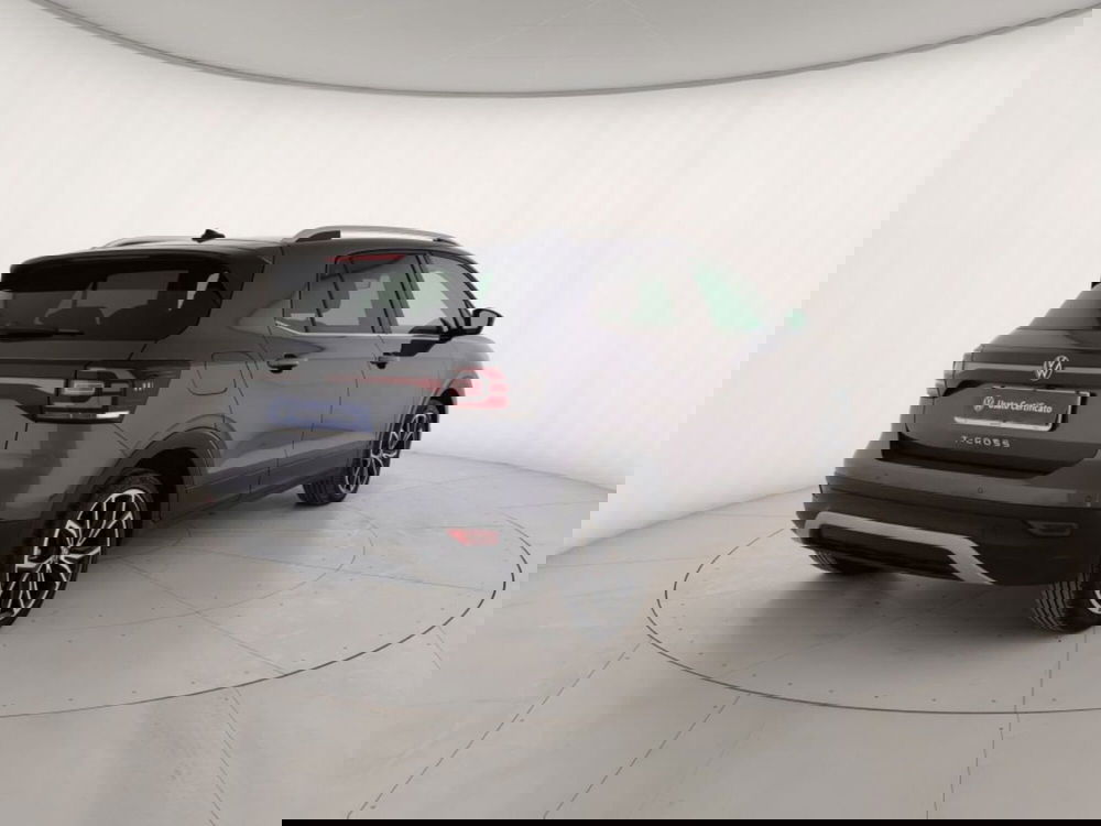 Volkswagen T-Cross usata a Massa-Carrara (3)