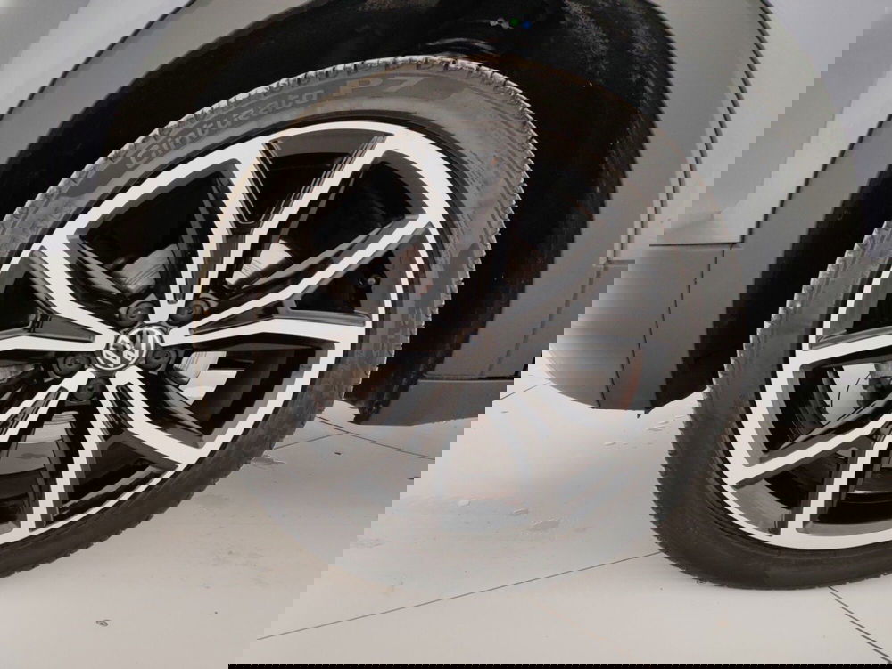 Volkswagen T-Cross usata a Massa-Carrara (6)