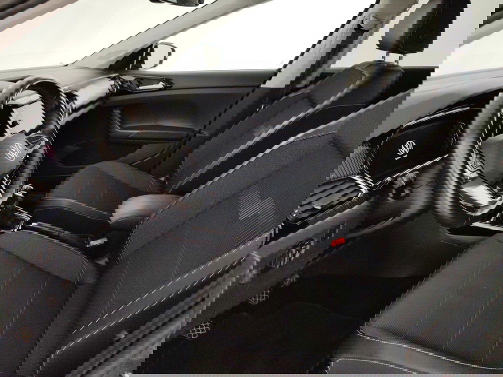 Volkswagen T-Cross usata a Massa-Carrara (7)