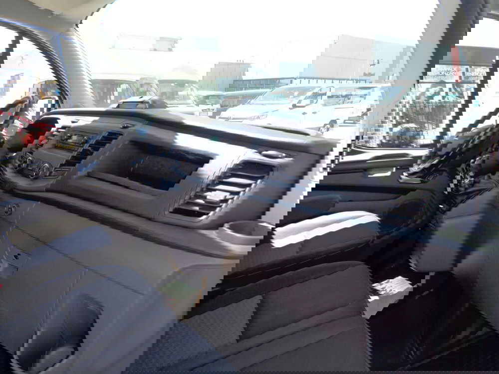 Ford E-Transit Custom Furgone usata a Belluno (12)