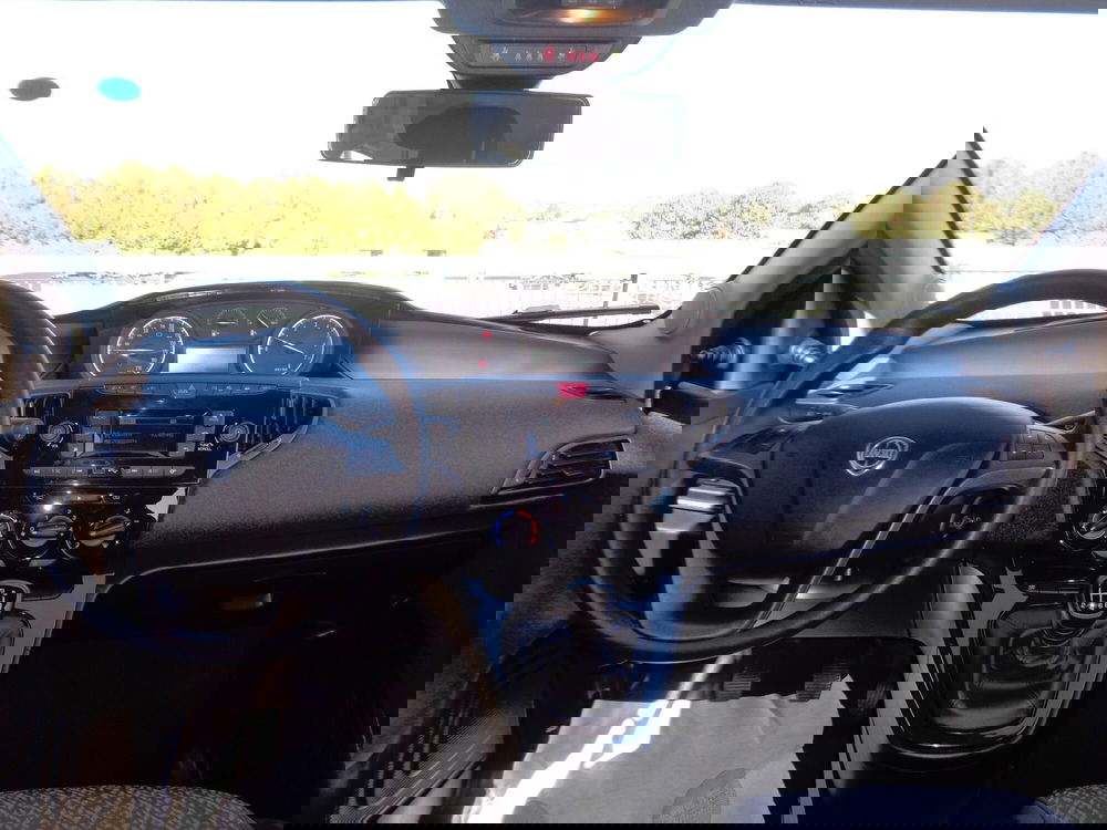 Lancia Ypsilon usata a Treviso (11)