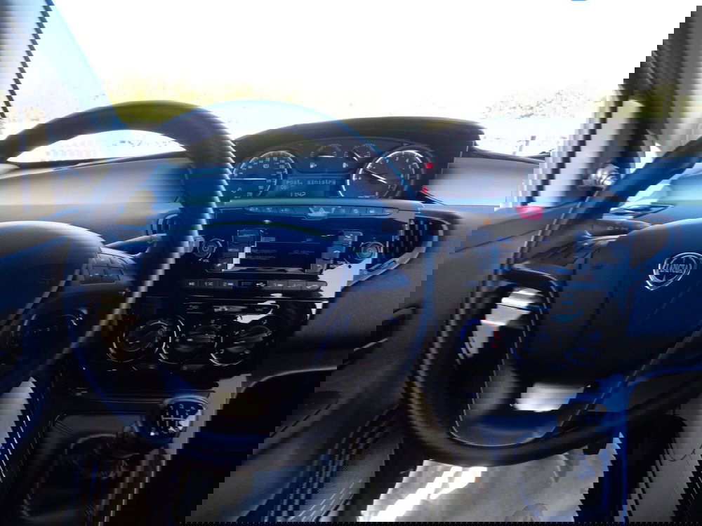 Lancia Ypsilon usata a Treviso (12)