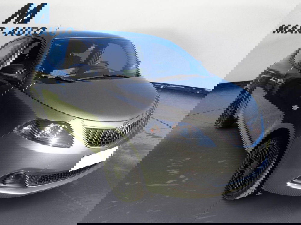 Lancia Ypsilon usata a Treviso (4)