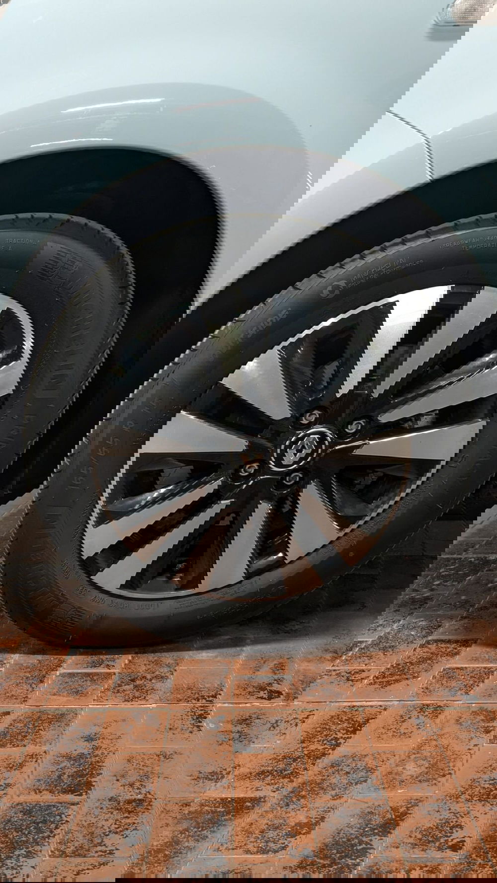 Renault Twingo usata a Milano (10)