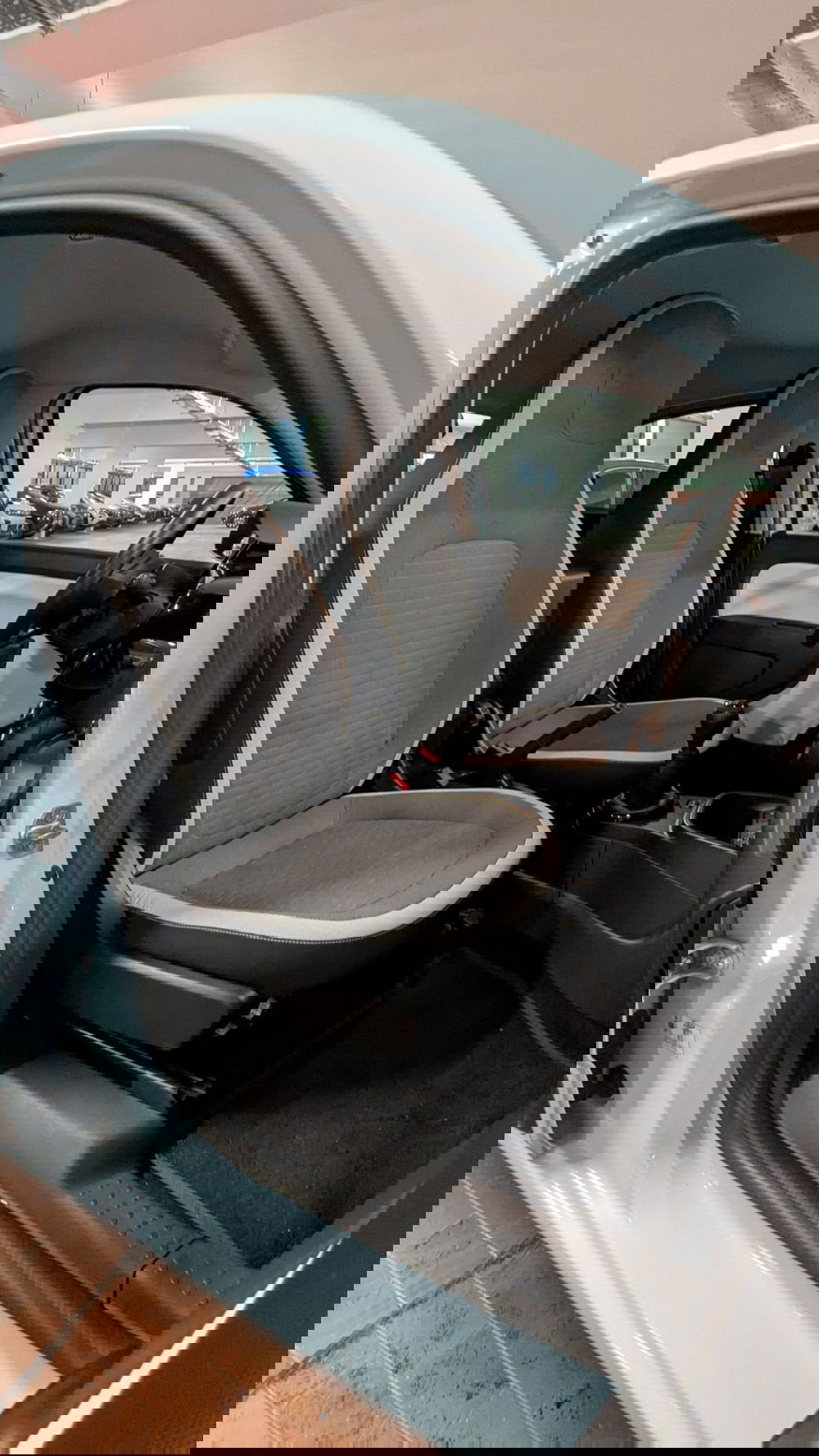 Renault Twingo usata a Milano (13)