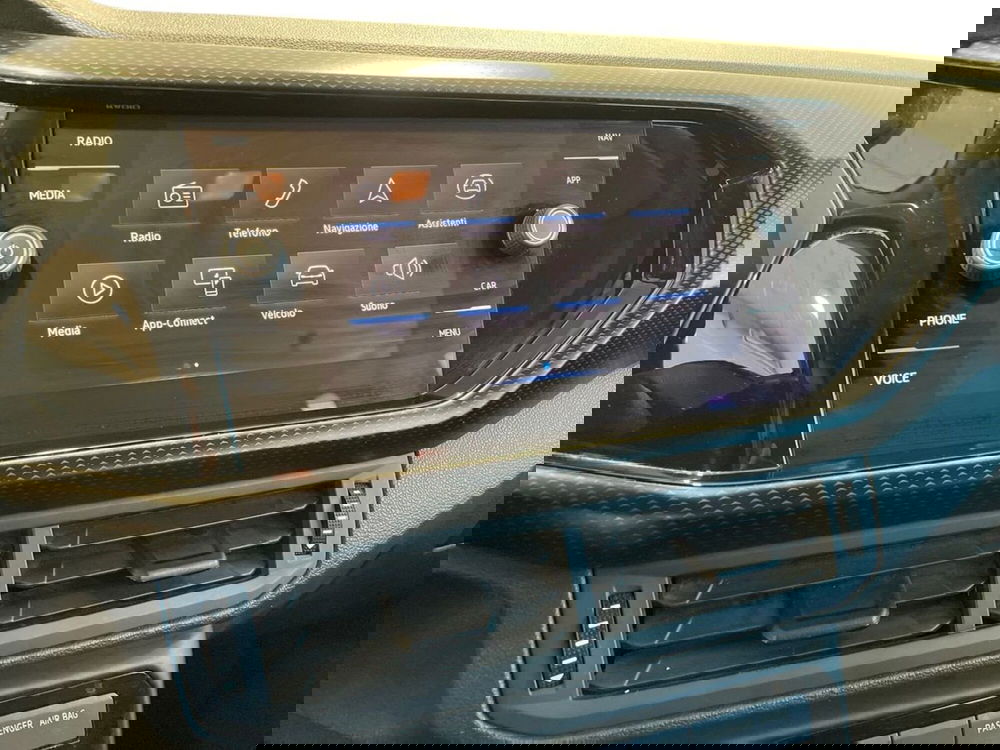 Volkswagen T-Cross usata a Prato (14)