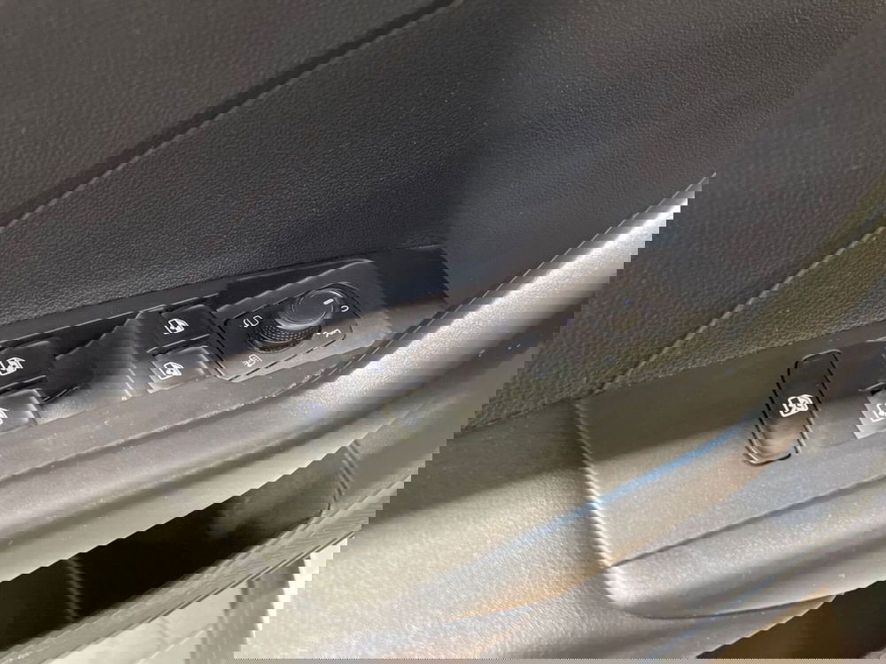 Volkswagen T-Cross usata a Prato (17)