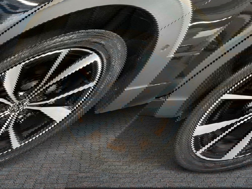 Volkswagen Taigo usata a Prato (6)