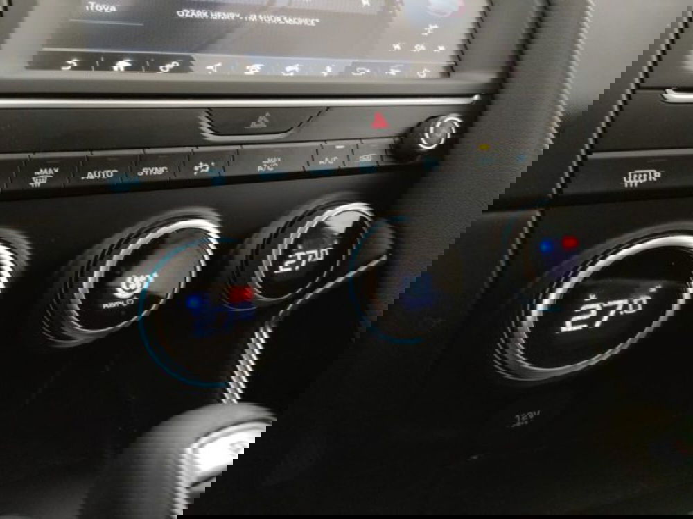 Jaguar E-Pace usata a Modena (20)