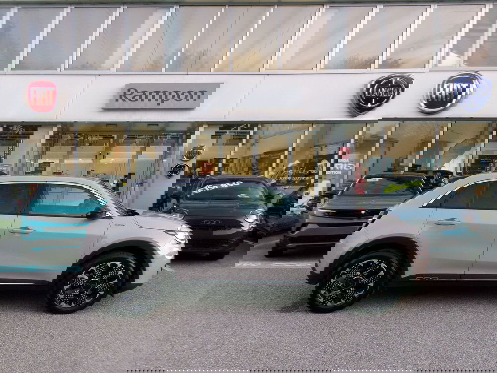 Fiat 600 usata a Venezia (2)