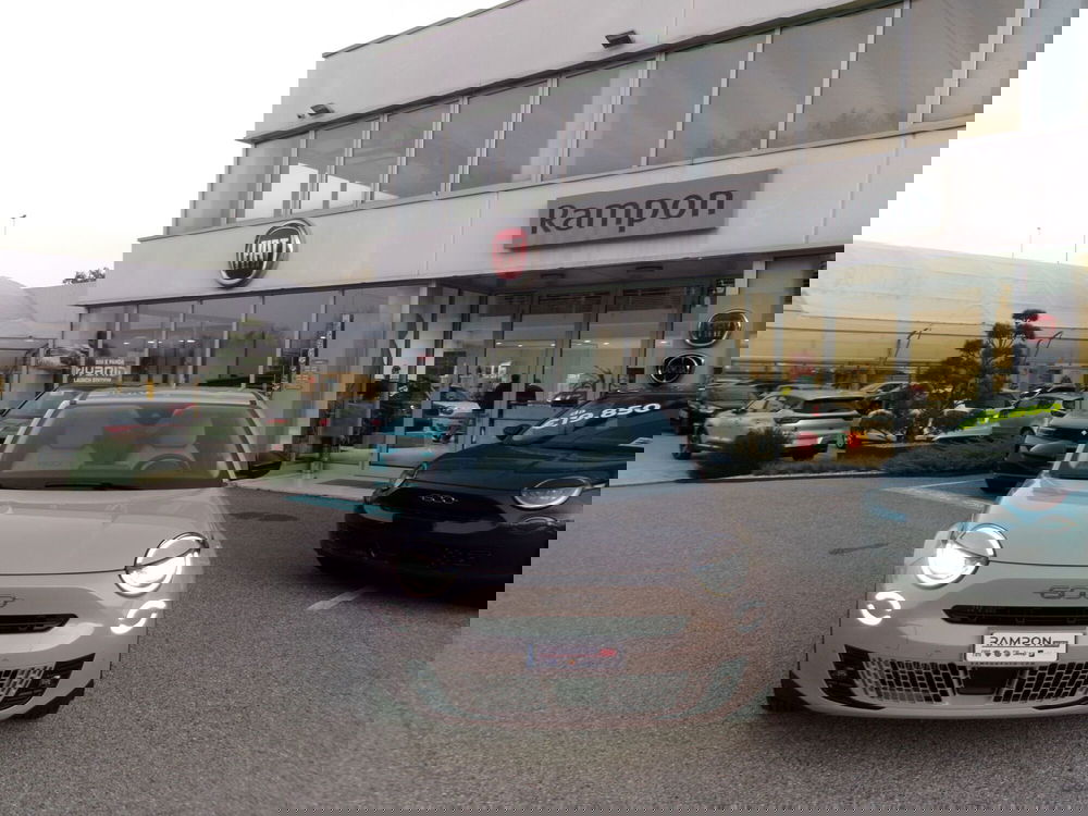 Fiat 600 usata a Venezia (7)