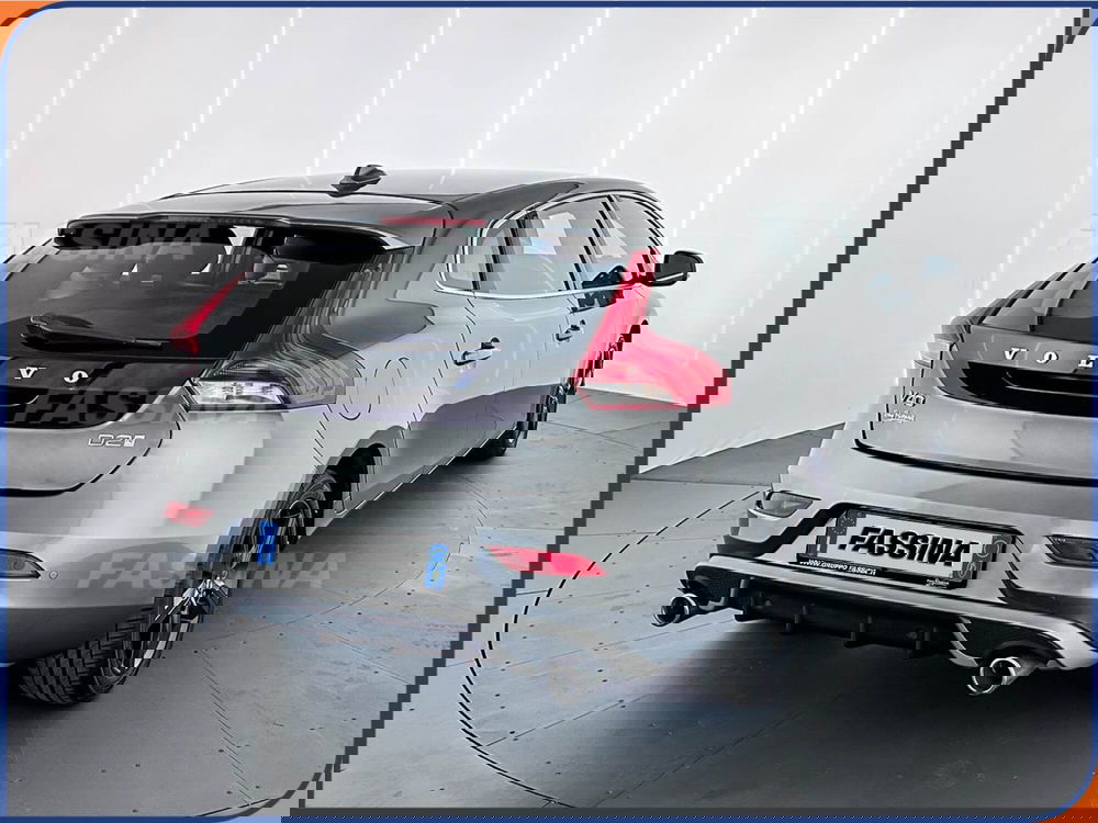 Volvo V40 usata a Milano (6)