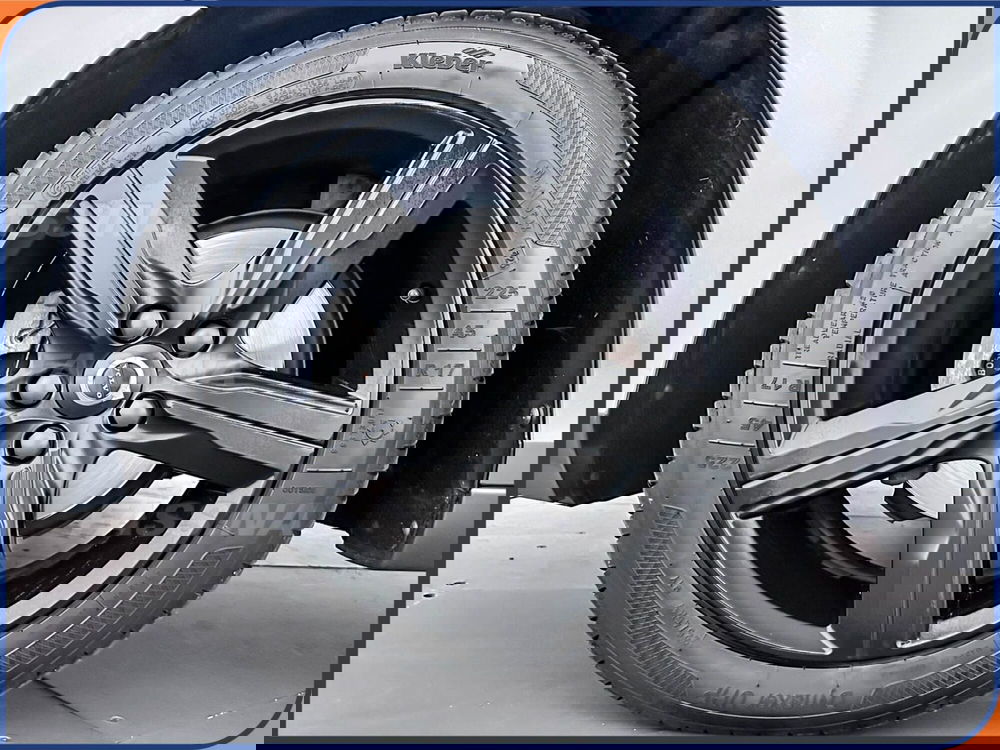 Volvo V40 usata a Milano (7)