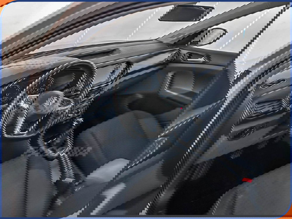 Volkswagen T-Cross usata a Milano (9)