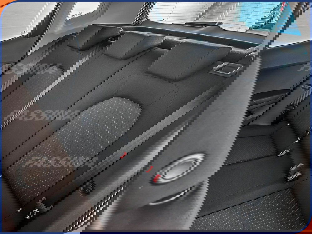 SEAT Arona nuova a Milano (10)