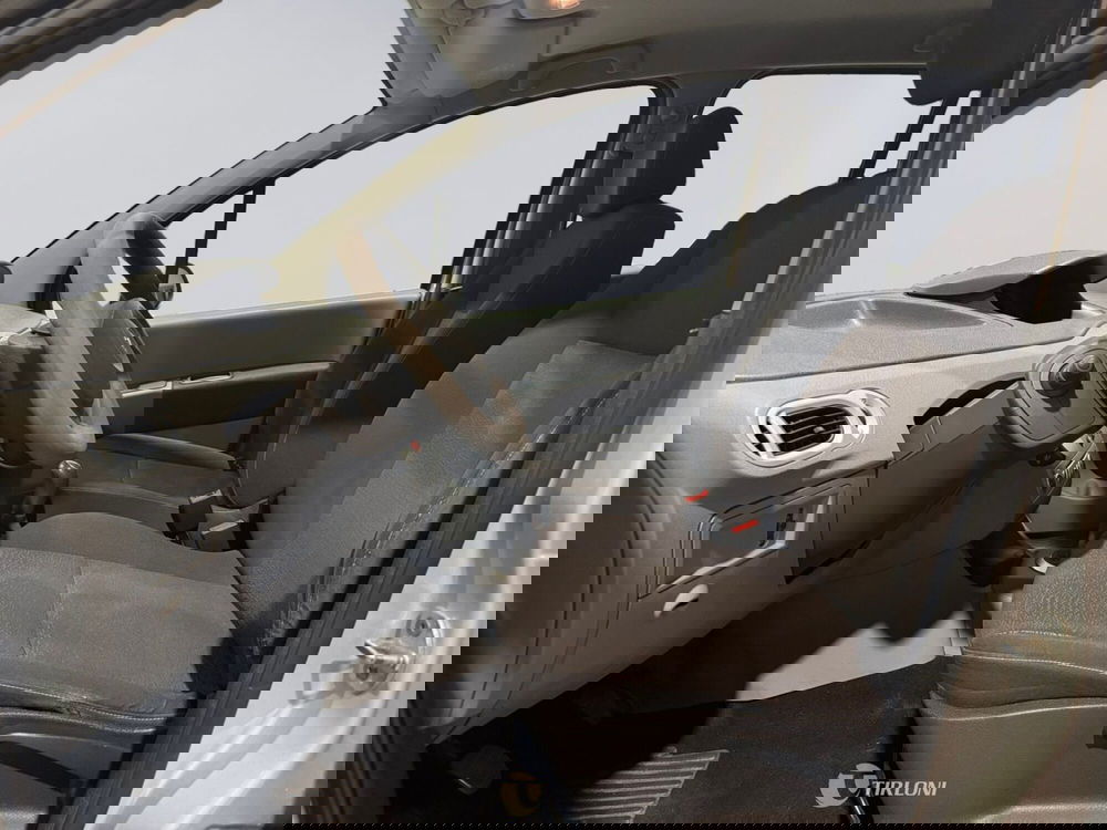 Renault Grand Modus usata a Milano (9)