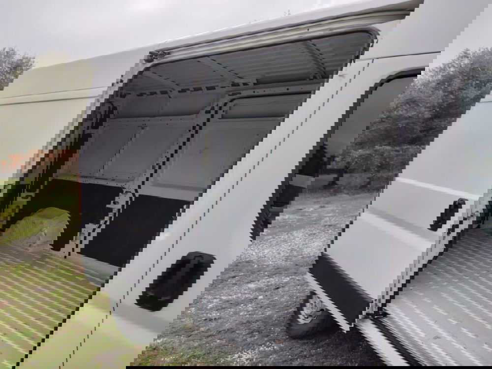 Peugeot Boxer Furgone usata a Massa-Carrara (11)