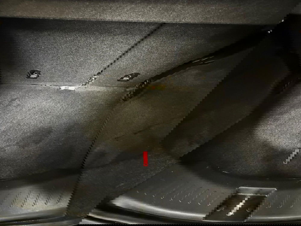 Lancia Ypsilon usata a Arezzo (16)