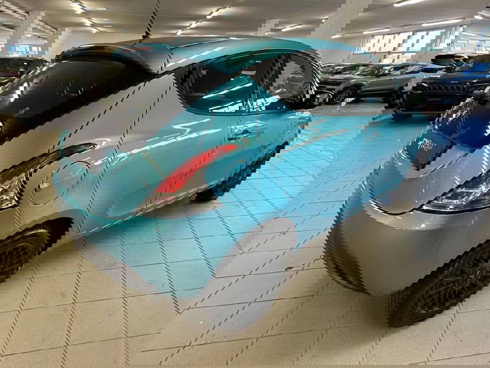 Lancia Ypsilon usata a Arezzo (5)