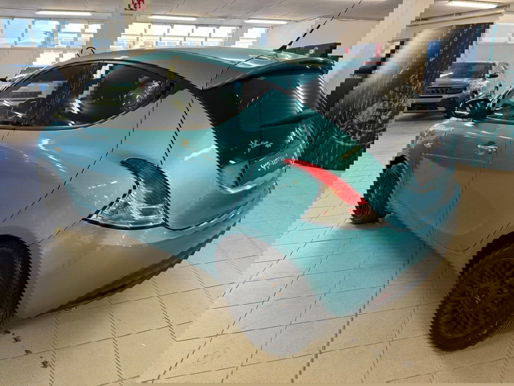 Lancia Ypsilon usata a Arezzo (7)