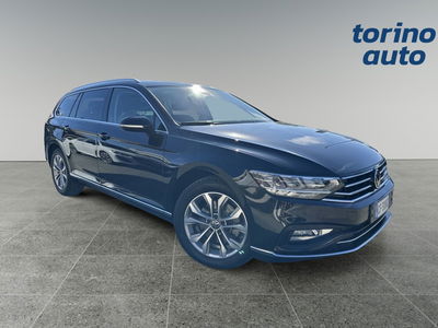 Volkswagen Passat Variant 2.0 TDI SCR EVO DSG Executive del 2021 usata a Torino