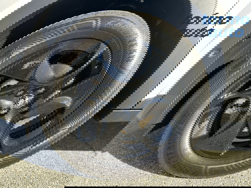 Alfa Romeo Junior nuova a Torino (9)