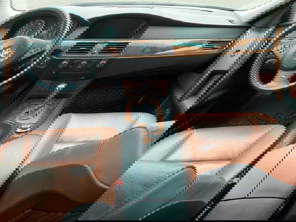 BMW Serie 5 Touring usata a Modena (11)