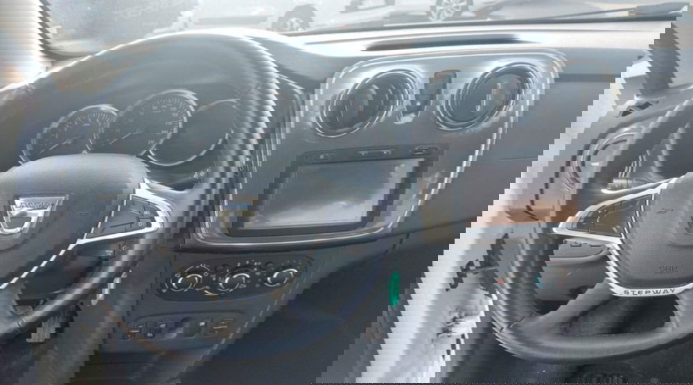 Dacia Sandero usata a Modena (6)