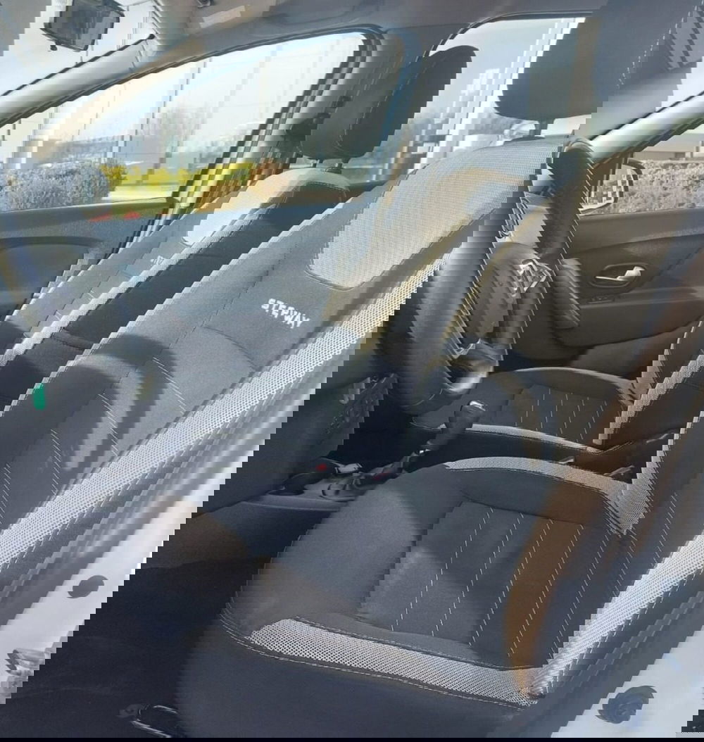 Dacia Sandero usata a Modena (9)