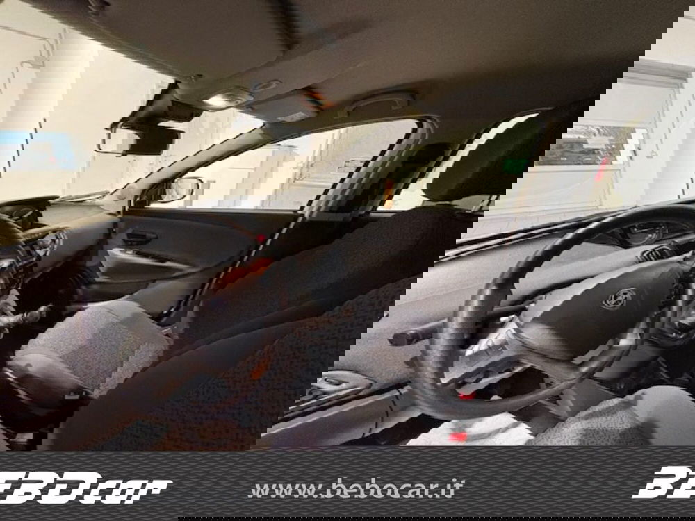 Lancia Ypsilon usata a Torino (13)