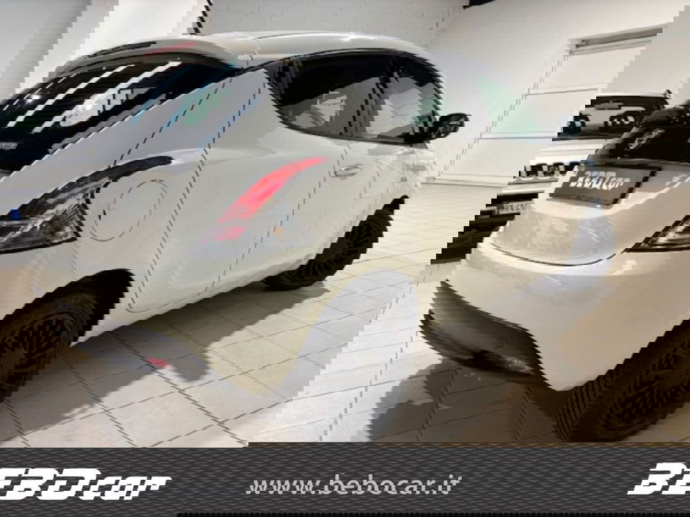 Lancia Ypsilon usata a Torino (6)