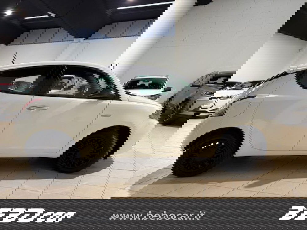 Lancia Ypsilon usata a Torino (7)