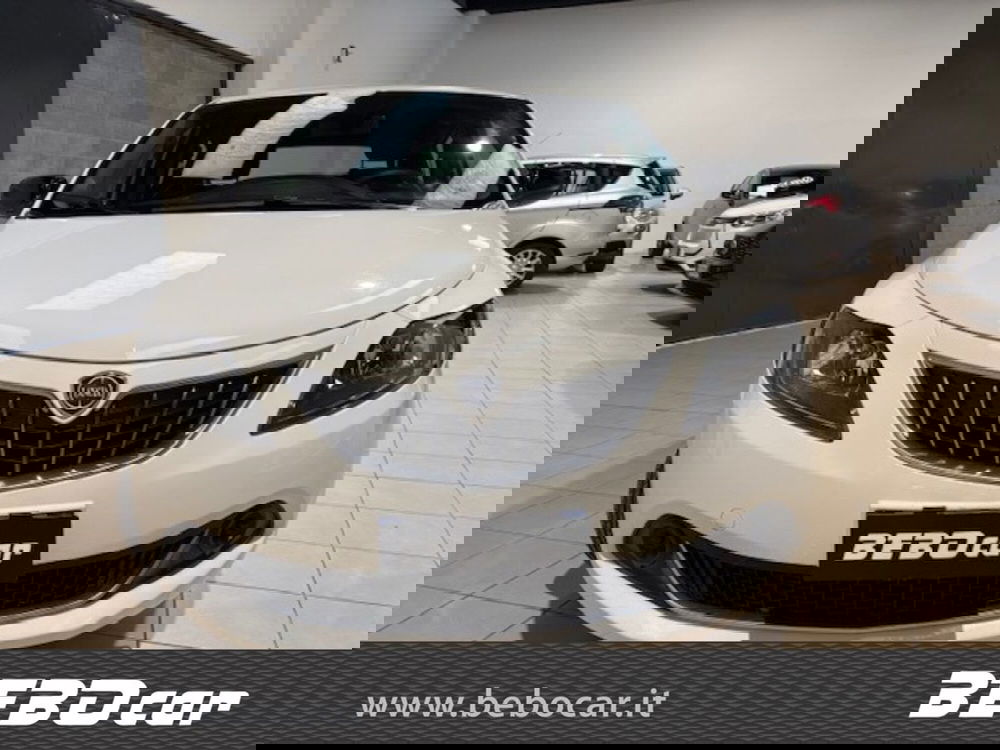 Lancia Ypsilon usata a Torino (9)