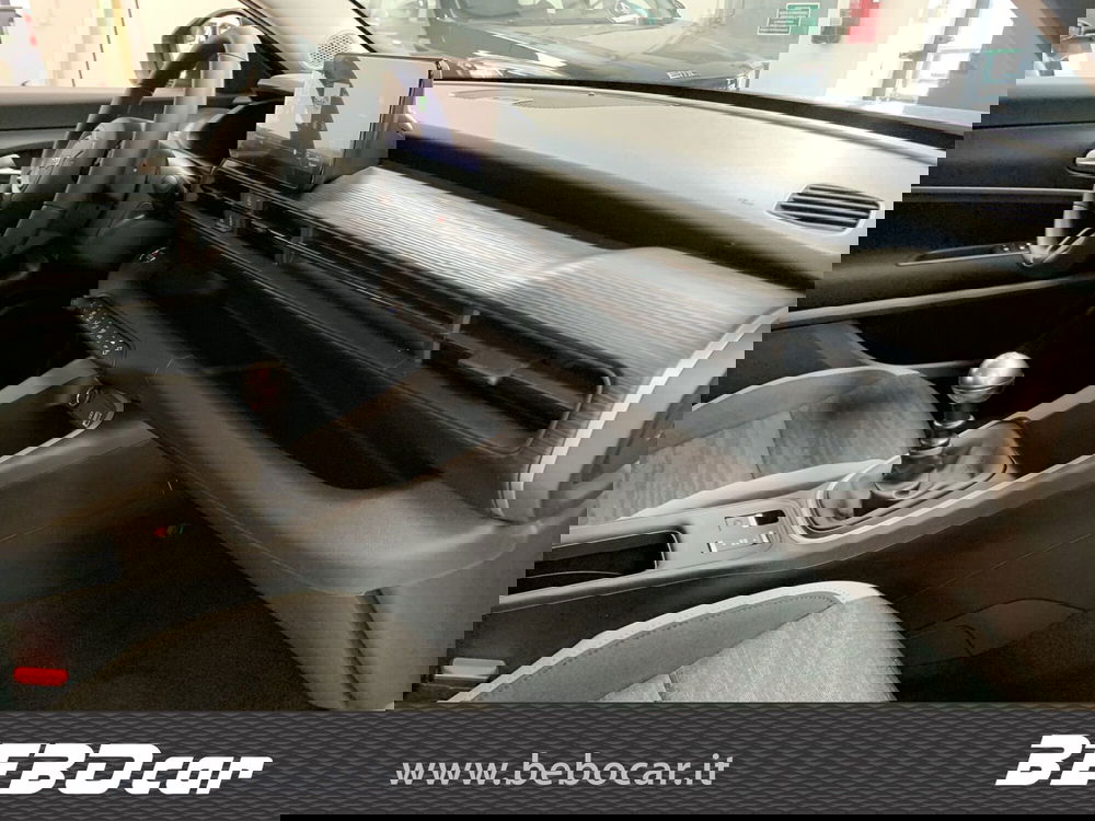 Jeep Avenger nuova a Torino (13)