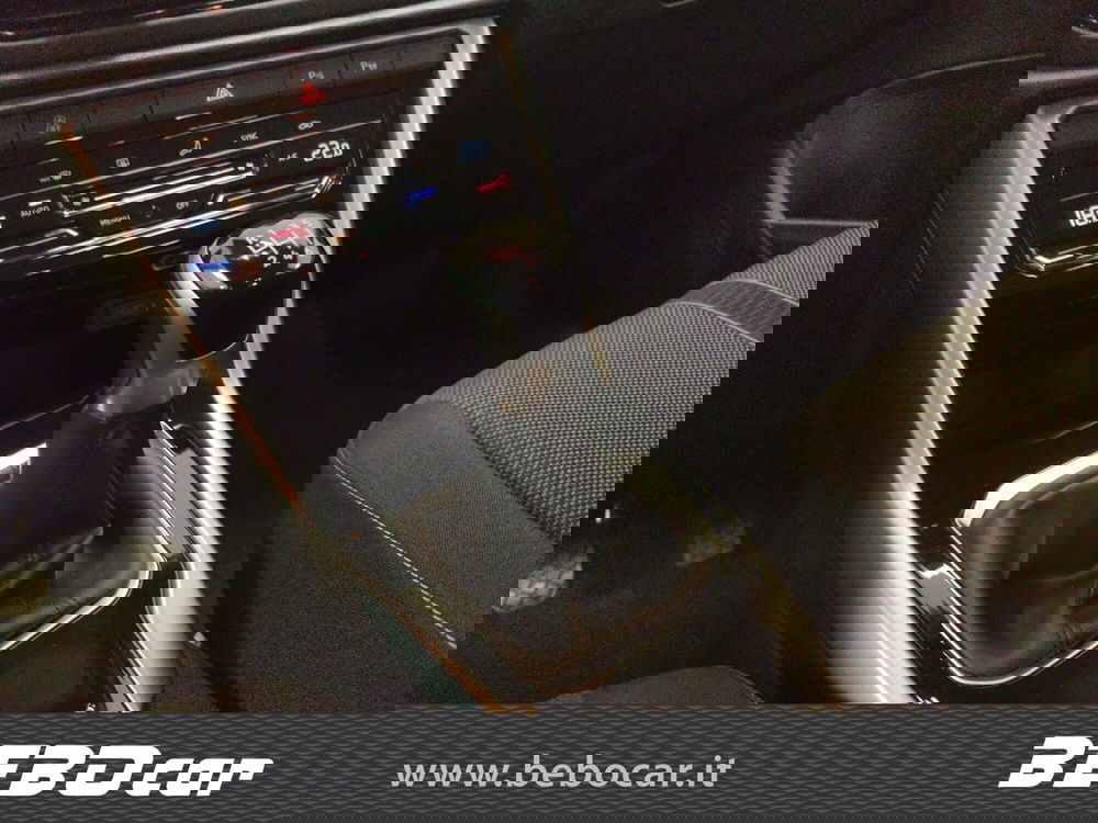 Volkswagen T-Roc usata a Torino (20)