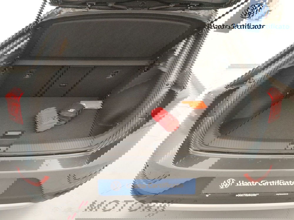 Volkswagen T-Roc nuova a Varese (10)