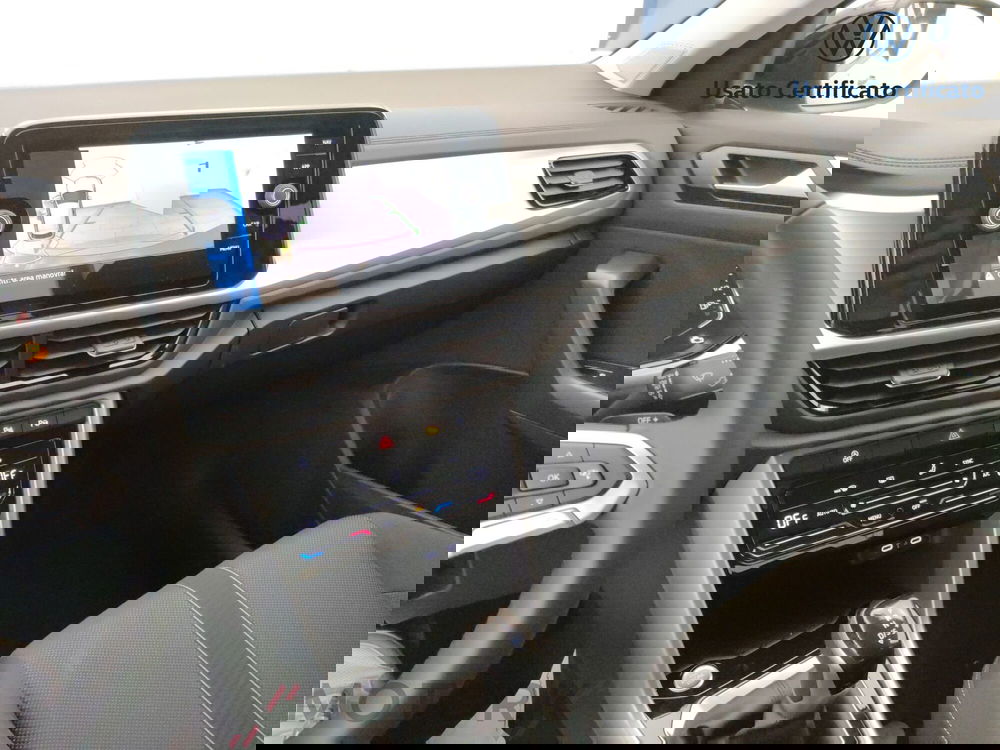 Volkswagen T-Roc nuova a Varese (14)