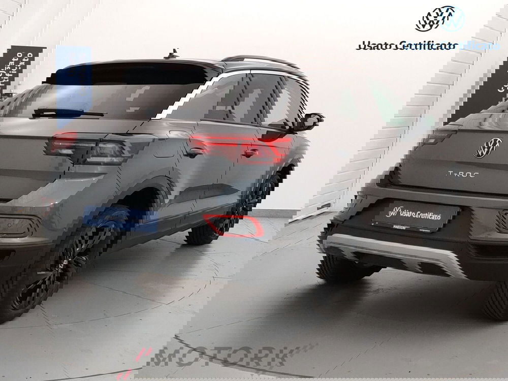 Volkswagen T-Roc nuova a Varese (8)