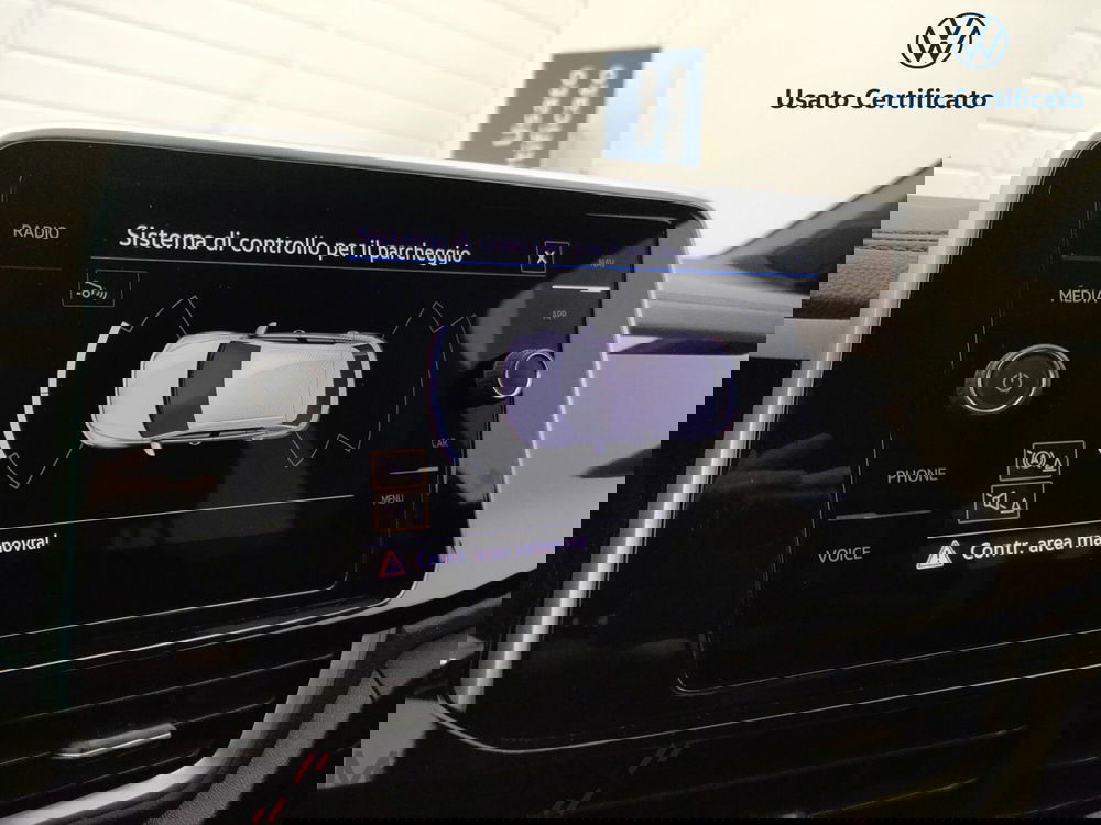 Volkswagen T-Roc usata a Varese (18)