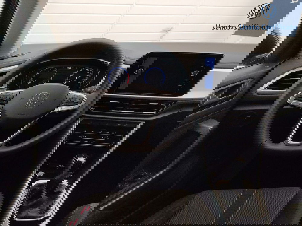 Volkswagen T-Roc nuova a Varese (13)