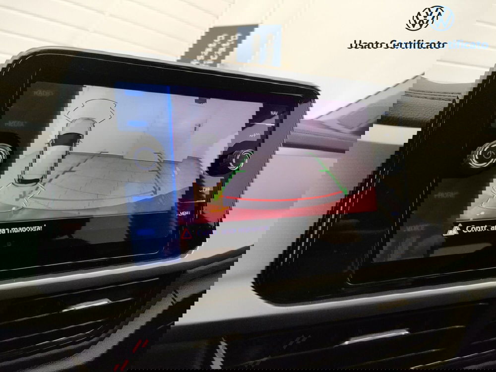 Volkswagen T-Roc nuova a Varese (17)