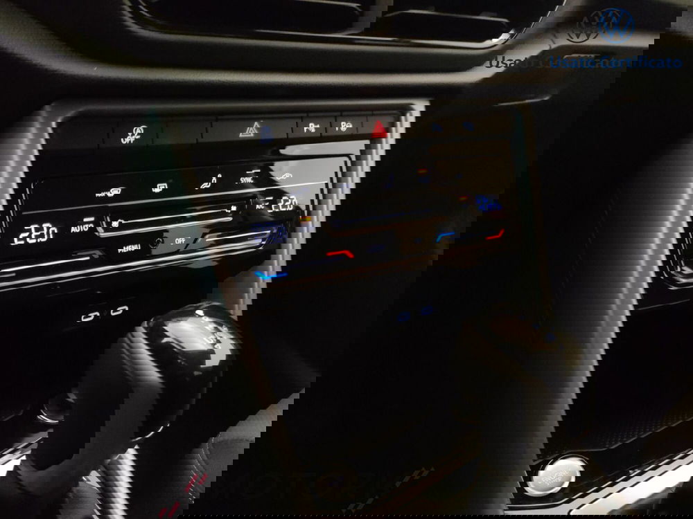 Volkswagen T-Roc nuova a Varese (18)