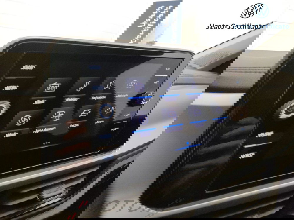 Volkswagen T-Roc usata a Varese (14)