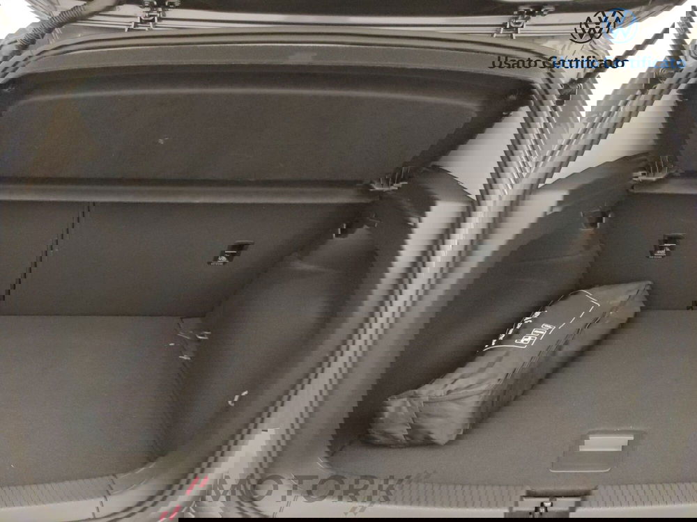 Volkswagen T-Cross usata a Varese (10)