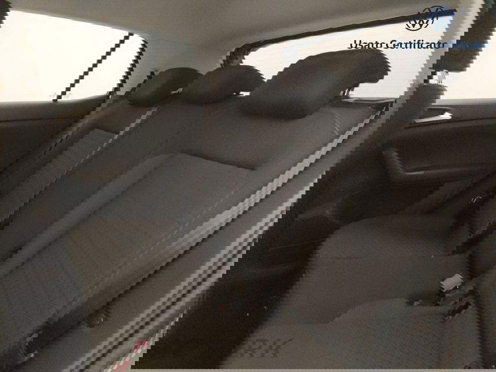 Volkswagen T-Cross usata a Varese (11)