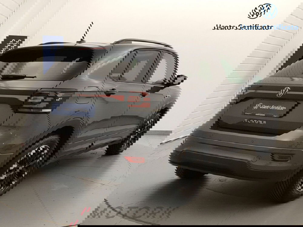 Volkswagen T-Cross usata a Varese (8)