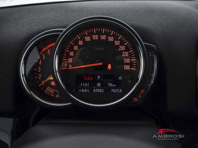 MINI Mini Countryman usata a Viterbo (13)