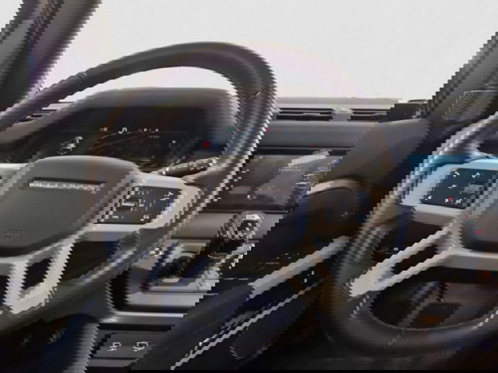 Land Rover Defender usata a Livorno (16)