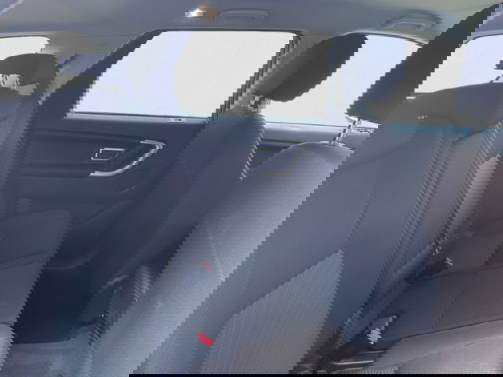 Land Rover Discovery Sport usata a Livorno (15)