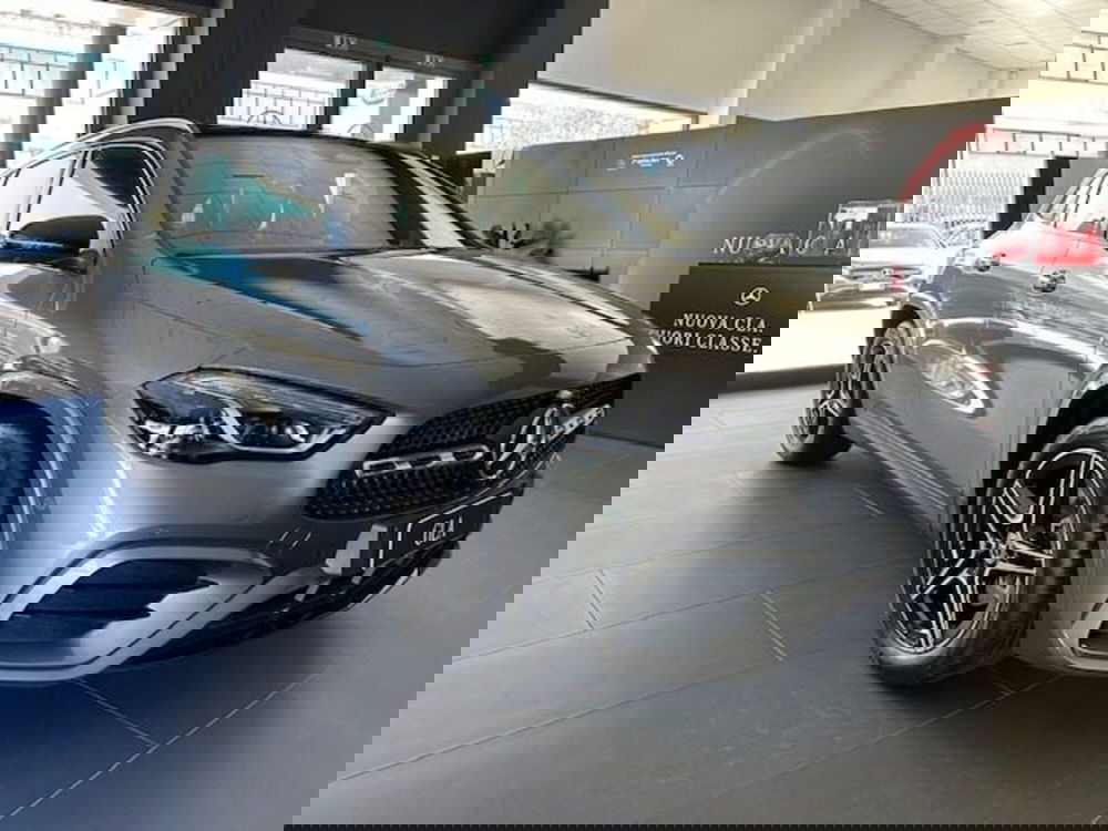 Mercedes-Benz GLA SUV nuova a Potenza